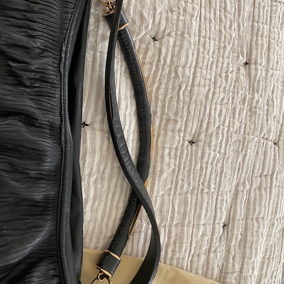Flash Sale! Amazing, buttery, Burberry Porsum bad!
